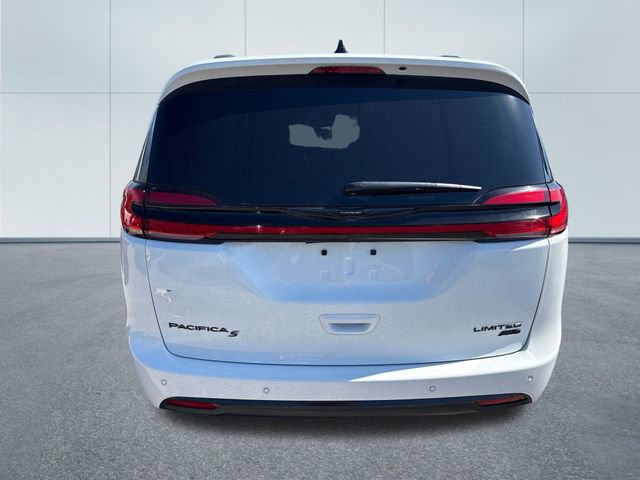 Used 2023 Chrysler Pacifica Limited w/ S Appearance Package AWD/4WD image 3