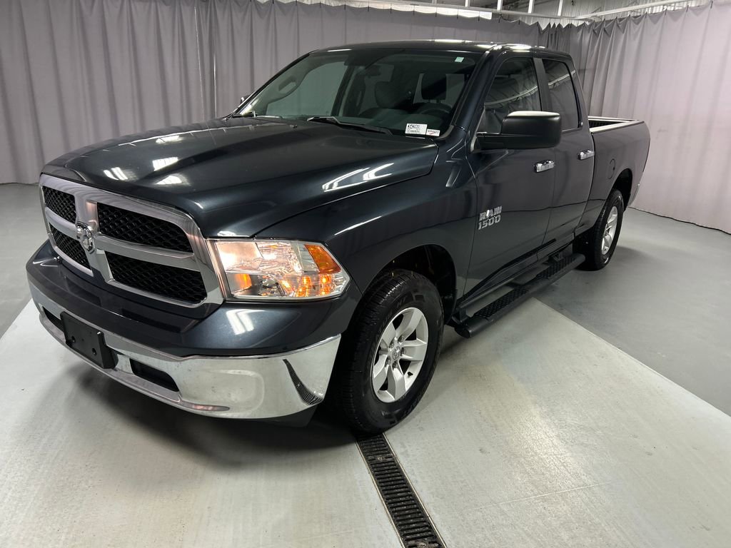 Used 2018 RAM 1500 Classic SLT image 3