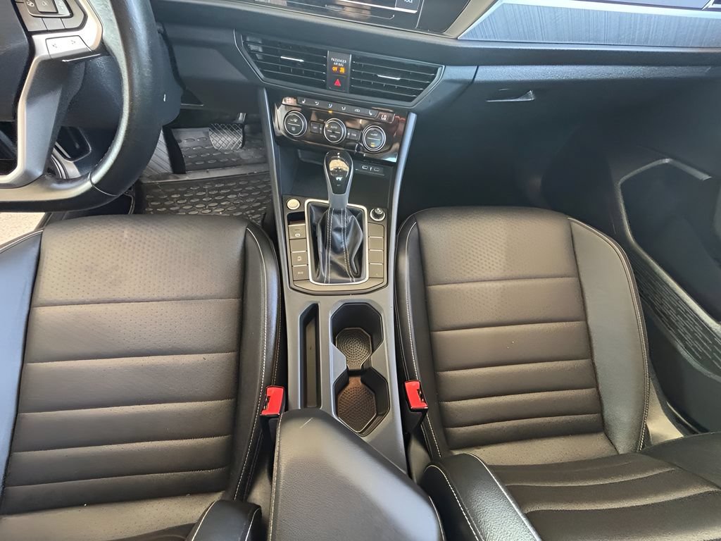 Used 2024 Volkswagen Jetta SE FWD image 23