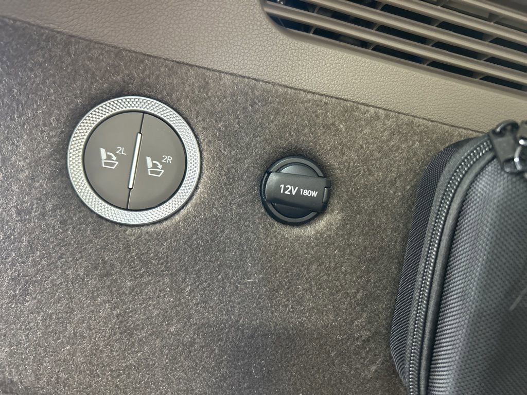 Used 2023 Genesis GV80 2.5T w/ Advanced Package image 24