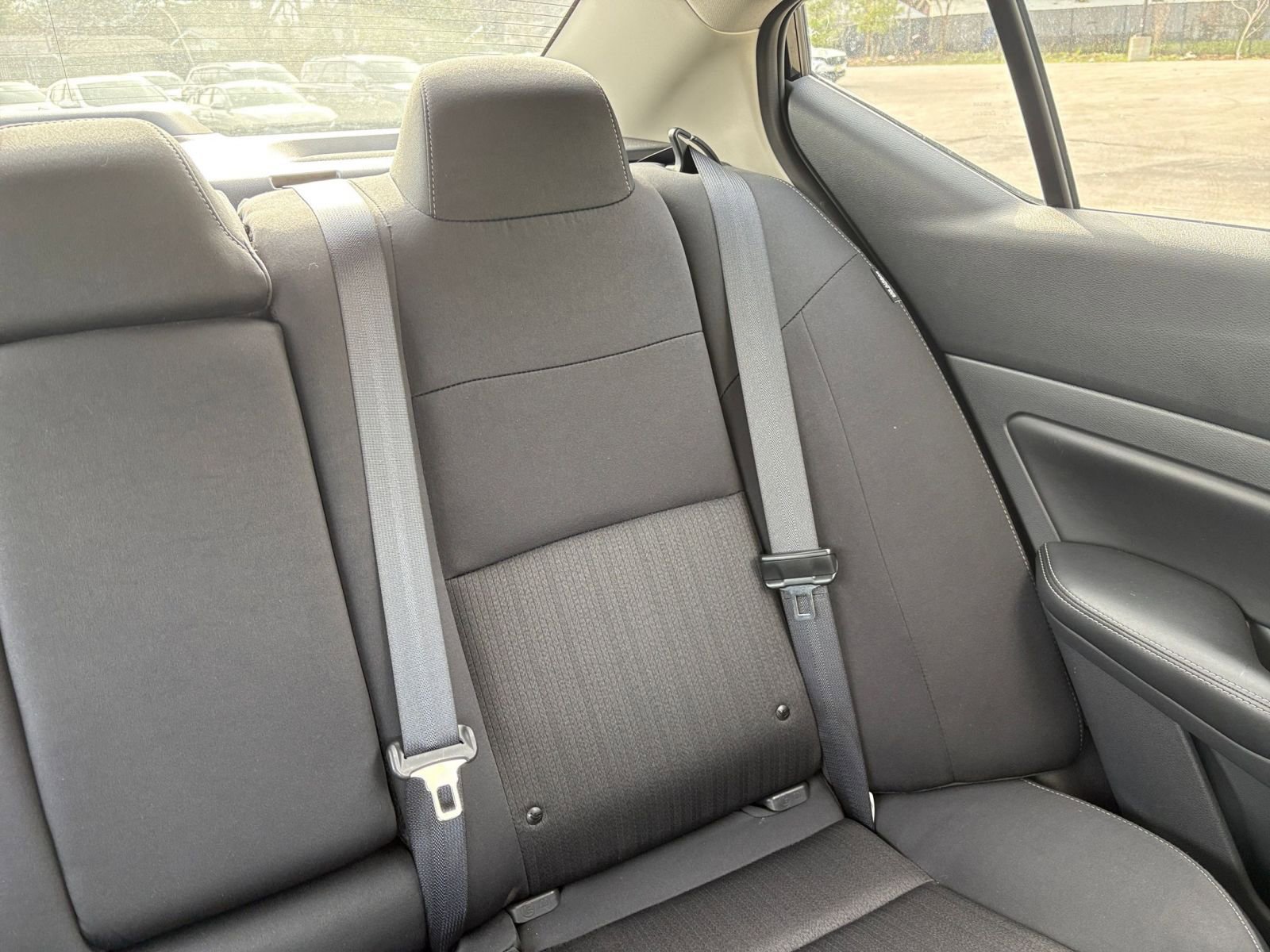 Used 2025 Nissan Altima 2.5 SV FWD image 36