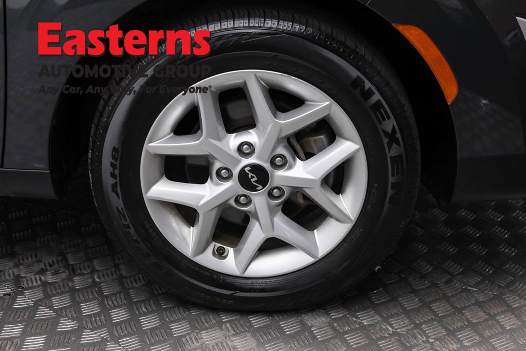 Used 2023 Kia Soul LX w/ LX Technology Package image 31