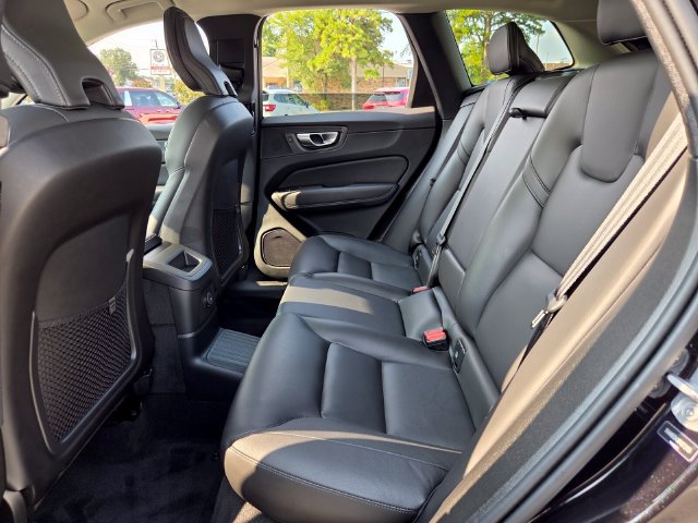 Certified 2024 Volvo XC60 T8 Core AWD/4WD image 13