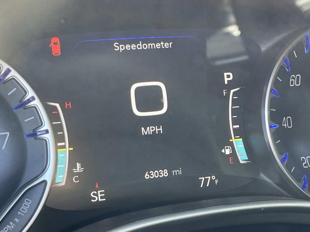 Used 2024 Chrysler Pacifica Touring-L FWD image 26