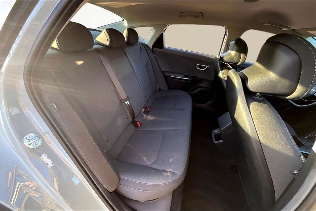 Used 2025 Kia K4 LXS image 27