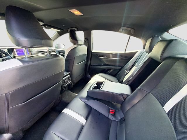 Used 2025 Toyota Camry SE FWD image 24