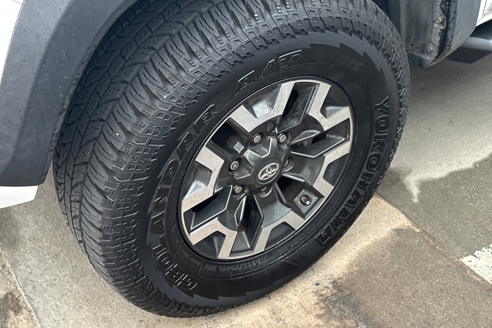 Used 2020 Toyota Tacoma TRD Off-Road image 8