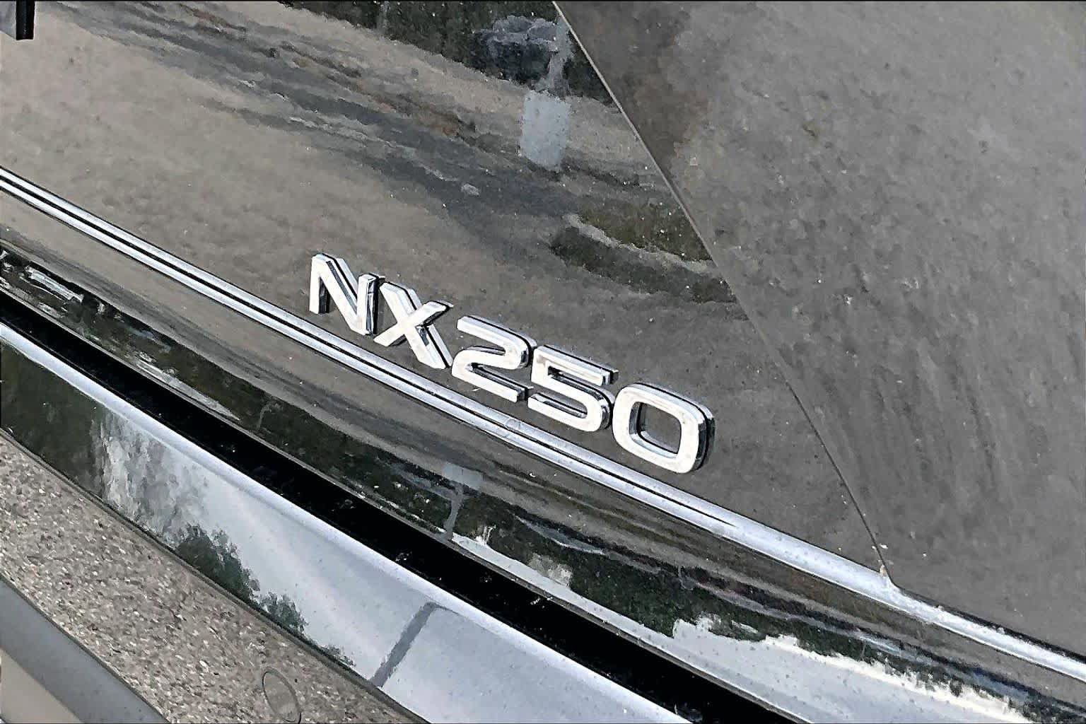 Used 2025 Lexus NX 250 FWD w/ Towing Package (2000 Lbs) image 10
