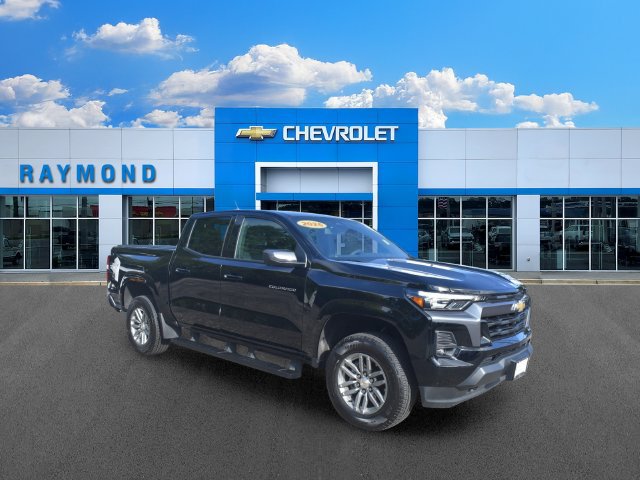 Used 2026 Chevrolet Colorado LT w/ LT Convenience Package AWD/4WD image 1