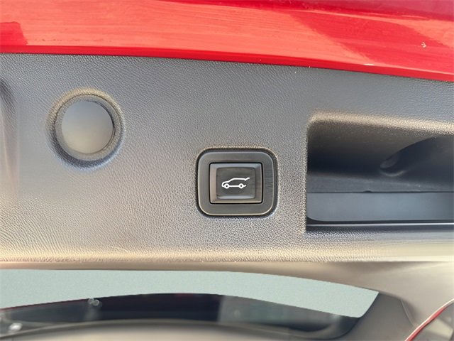 Used 2018 Chevrolet Equinox LT image 16