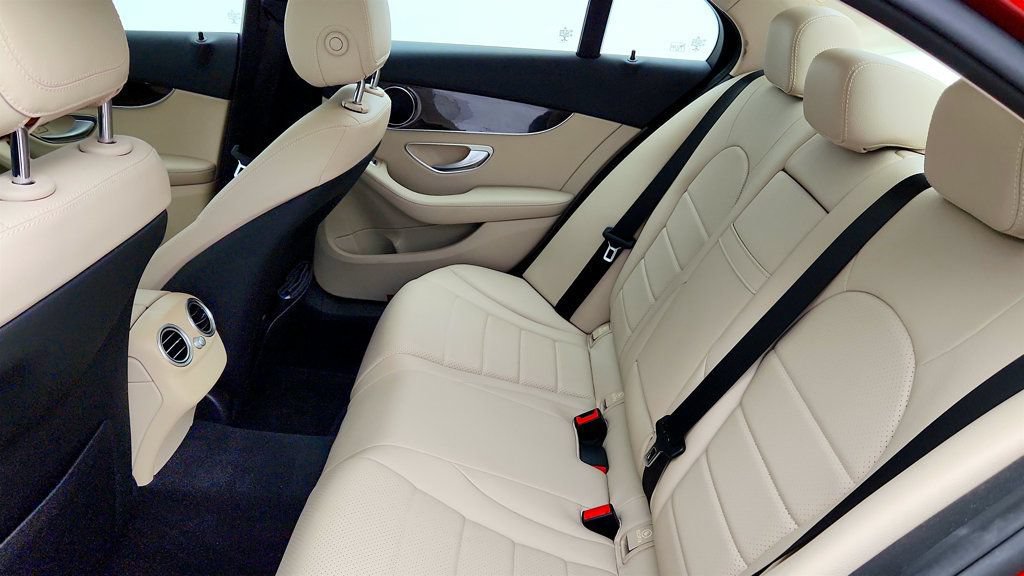 Used 2018 Mercedes-Benz C 300 Sedan w/ Premium Package image 21