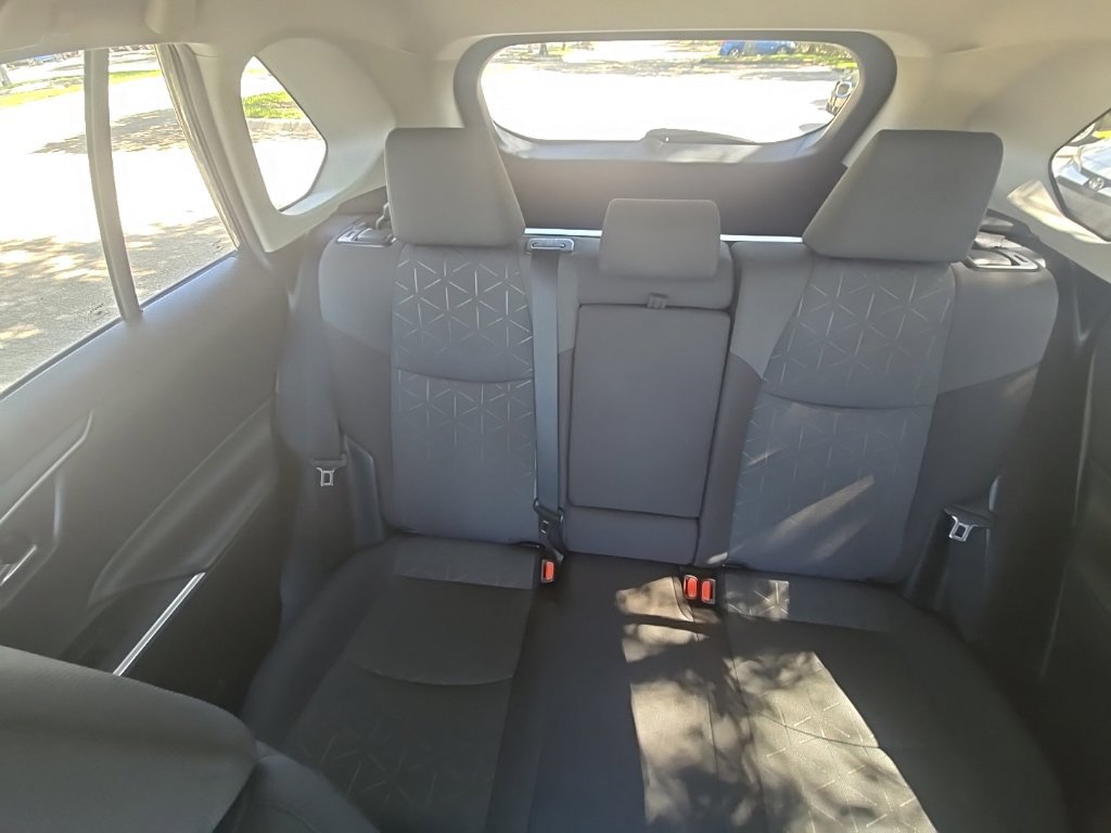 Used 2020 Toyota RAV4 XLE FWD image 28