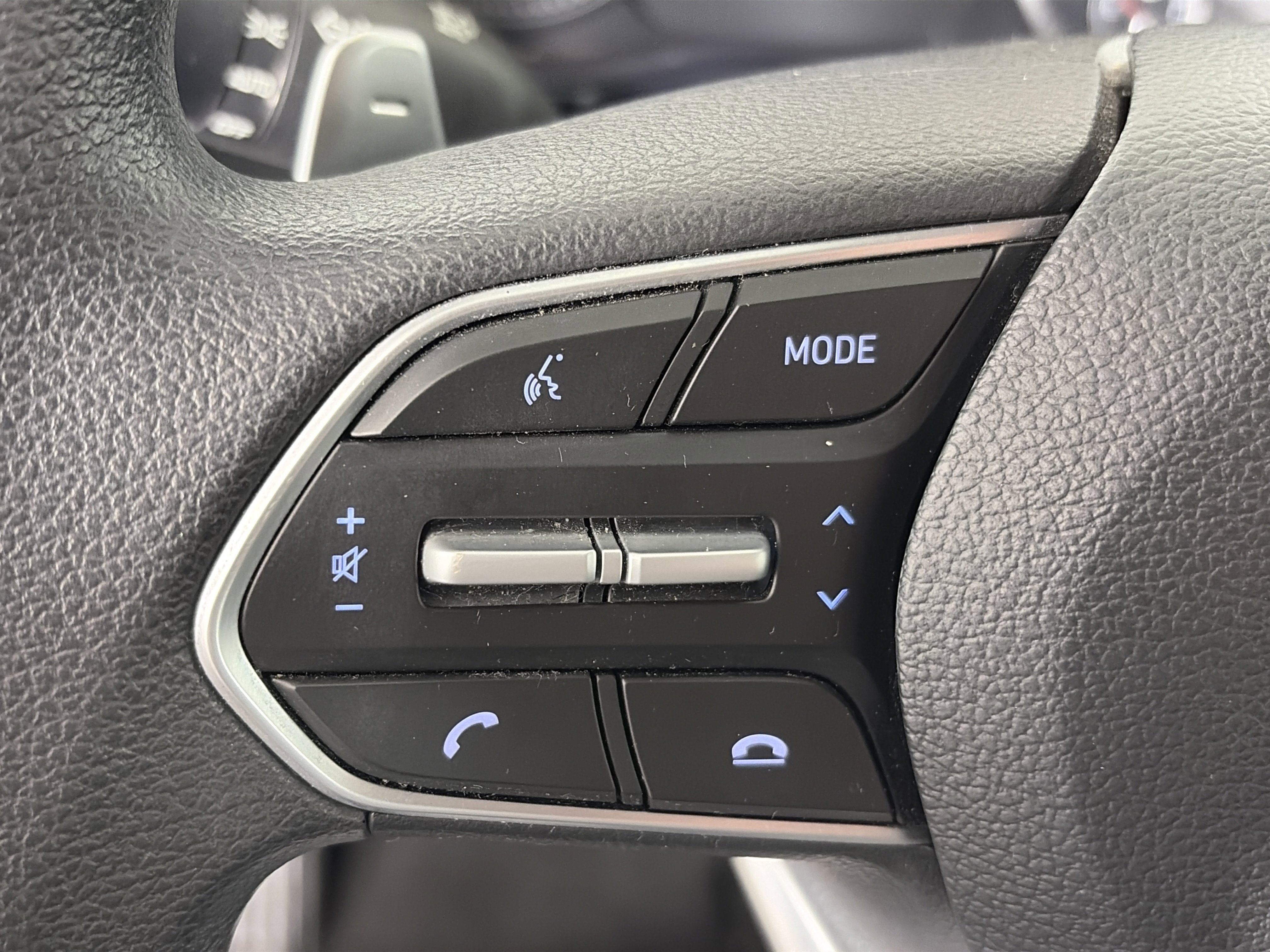 Certified 2023 Hyundai Santa Fe SE image 26