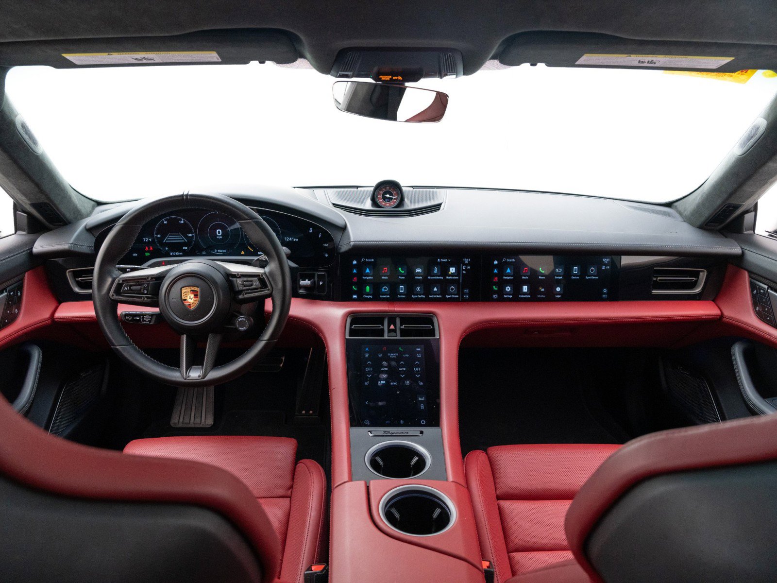 Certified 2022 Porsche Taycan Turbo S image 18