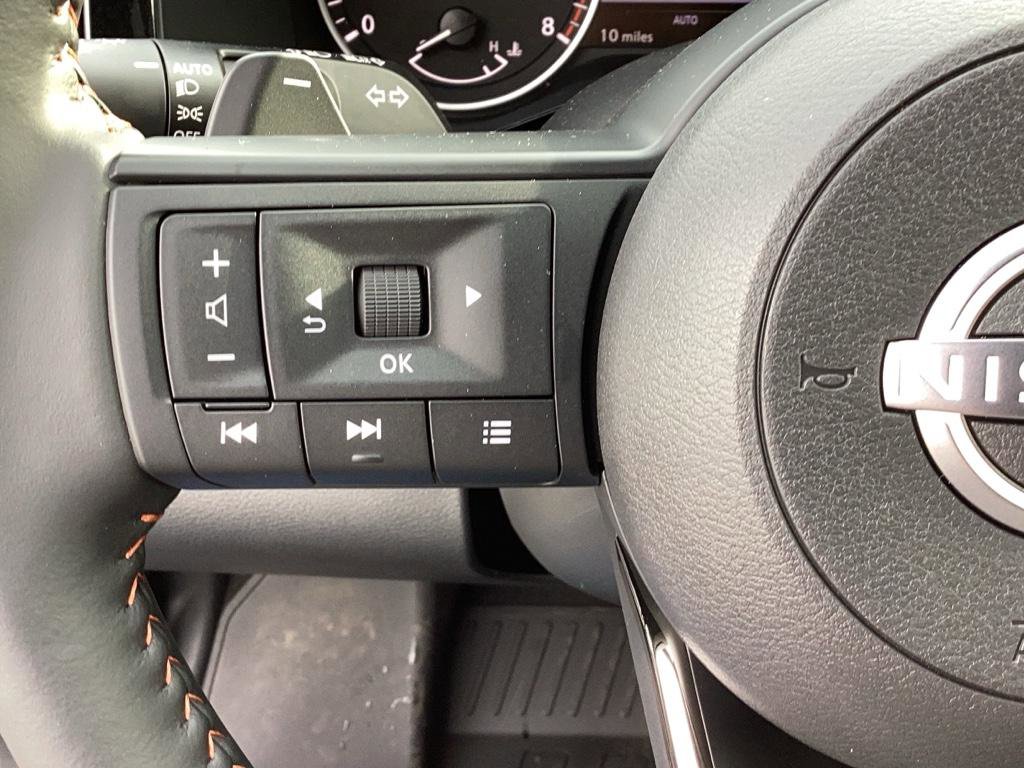 New 2025 Nissan Pathfinder Rock Creek image 16