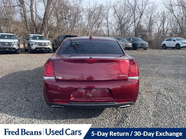 Used 2019 Chrysler 300 S image 6