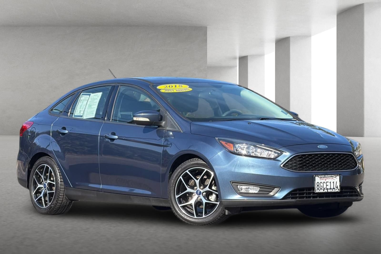 Used 2018 Ford Focus SEL FWD image 2