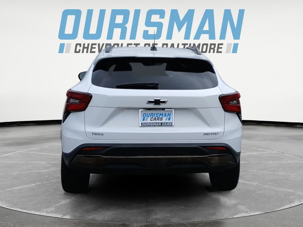 Used 2025 Chevrolet Trax ACTIV w/ Driver Confidence Package image 5