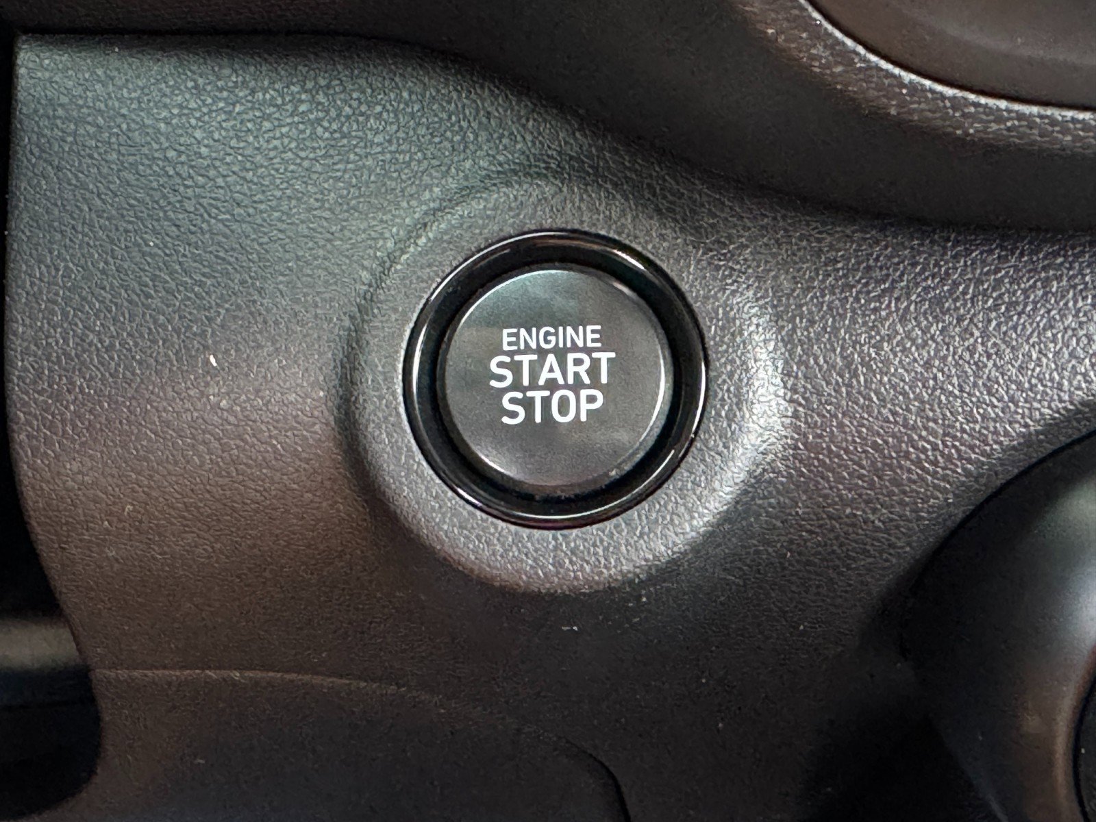 Used 2022 Hyundai Venue Limited w/ Cargo Package image 22