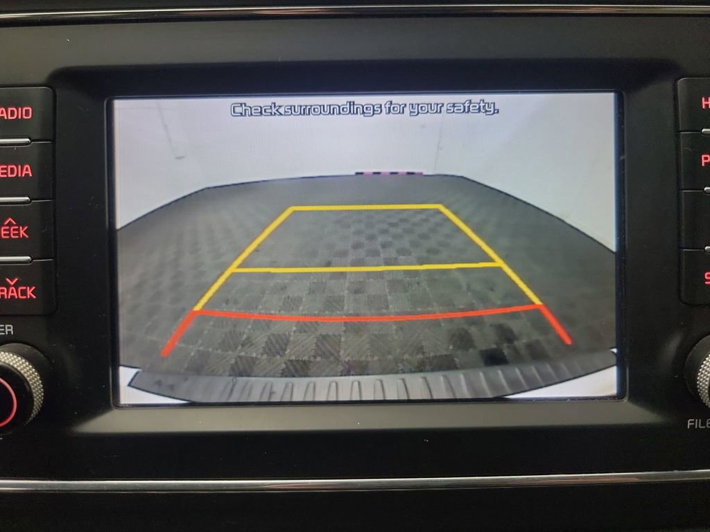 Used 2019 Kia Sedona LX image 26