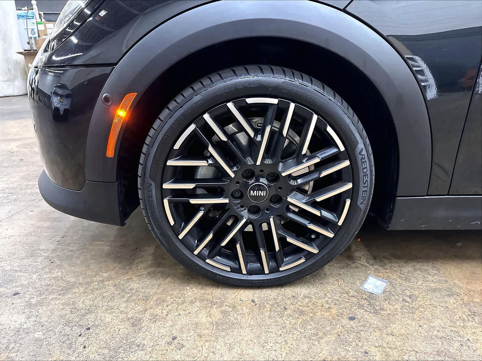 Used 2025 MINI Cooper S FWD image 12
