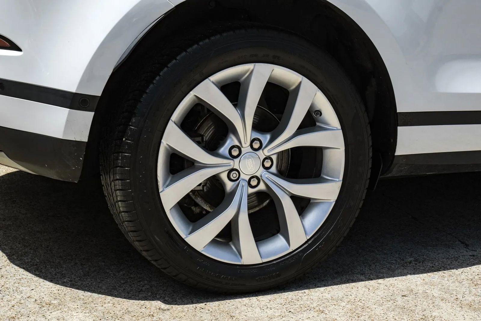 Used 2020 Land Rover Range Rover Evoque SE AWD/4WD image 58