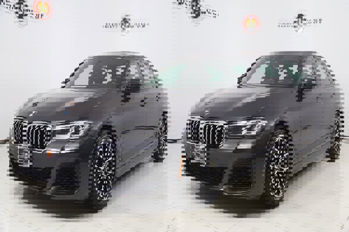 Used 2023 BMW 540i xDrive w/ M Sport Package image 5