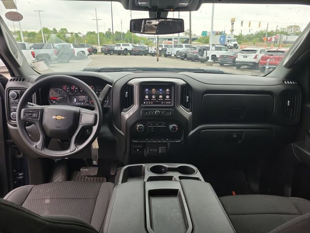 Used 2022 Chevrolet Silverado 2500 Custom w/ Custom Value Package AWD/4WD image 12