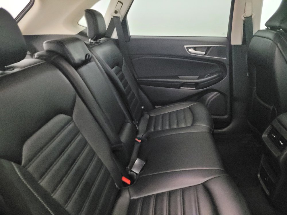 Used 2023 Ford Edge SEL image 19