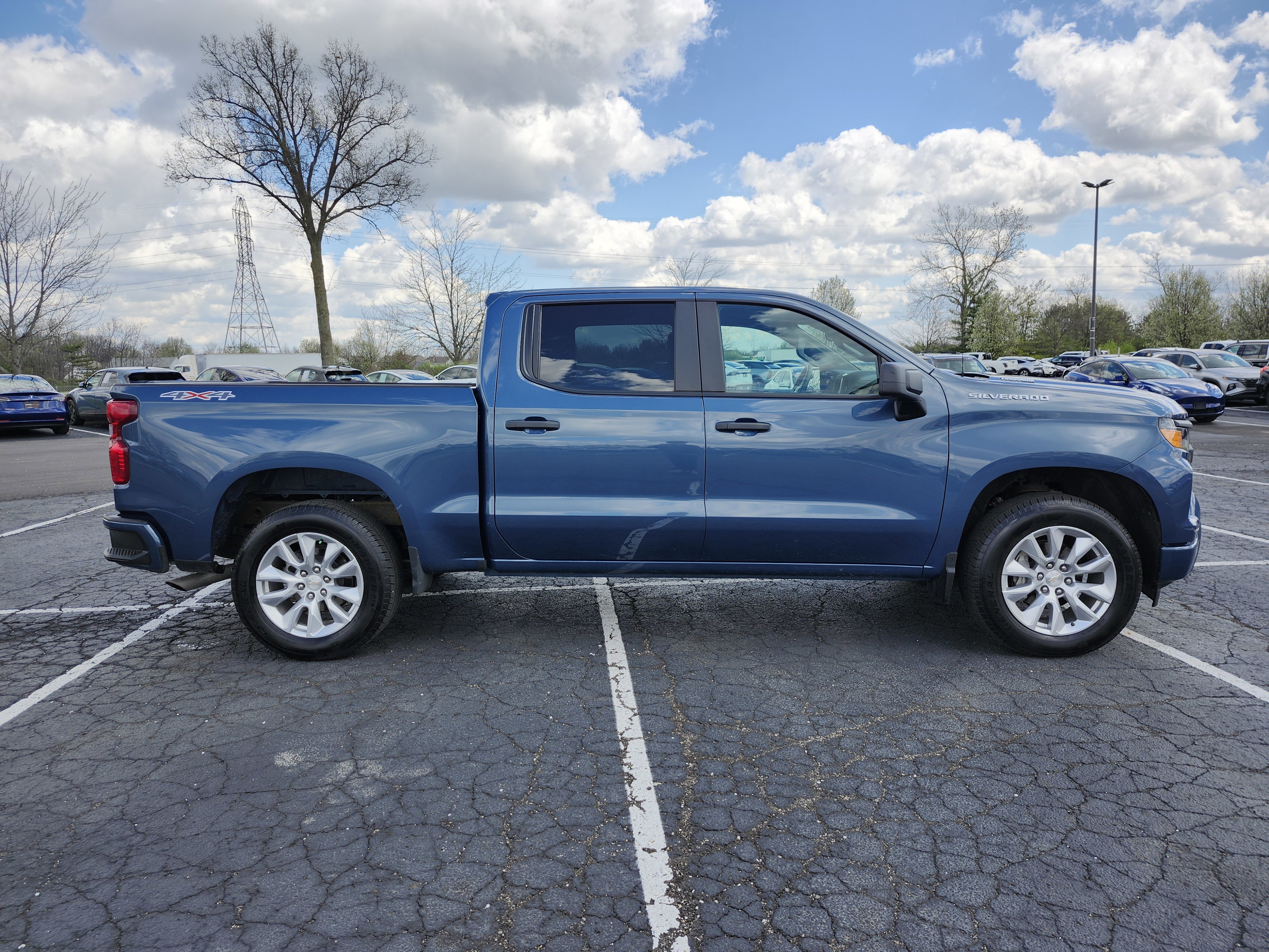 Used 2024 Chevrolet Silverado 1500 Custom AWD/4WD image 17