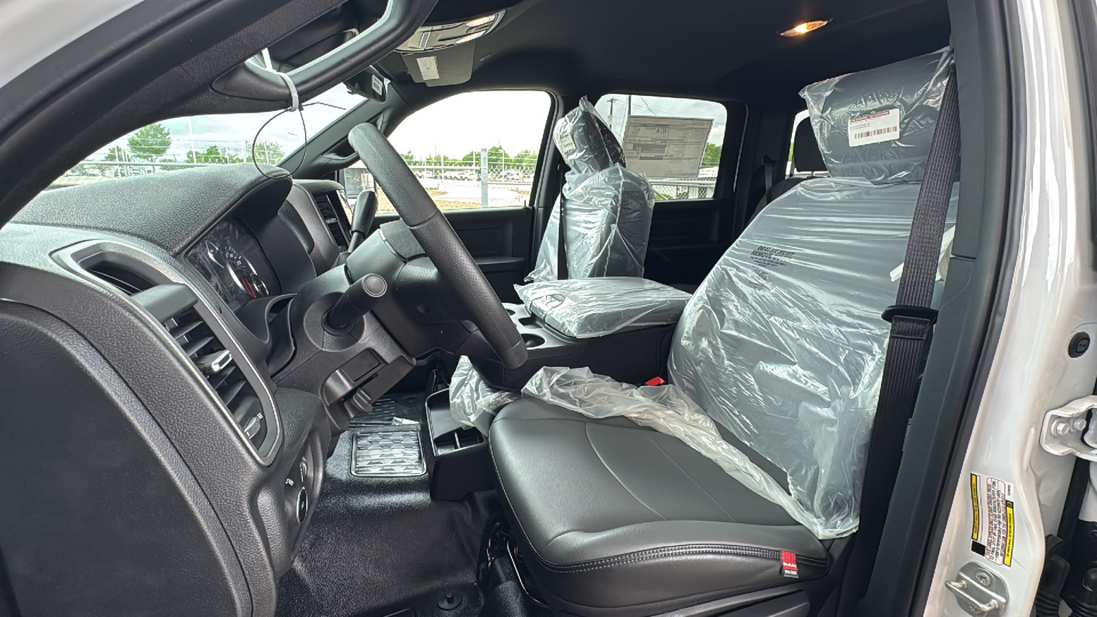 New 2026 RAM 5500 Tradesman w/ Chrome Appearance Group AWD/4WD image 13