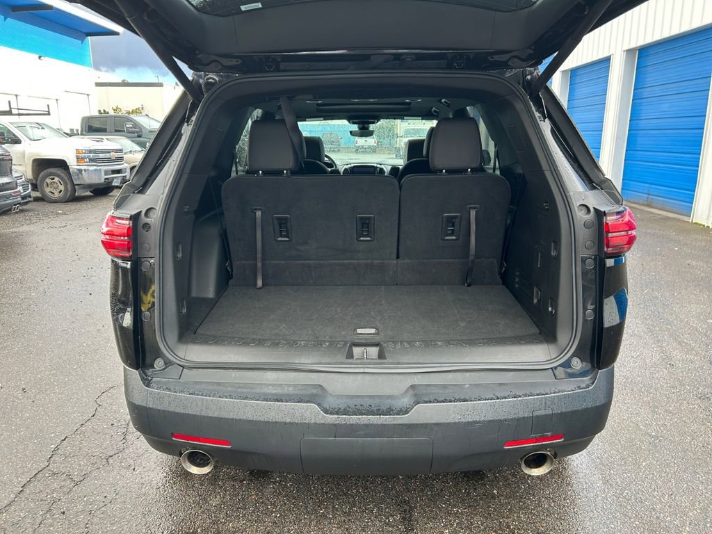 Used 2023 Chevrolet Traverse RS AWD/4WD image 24