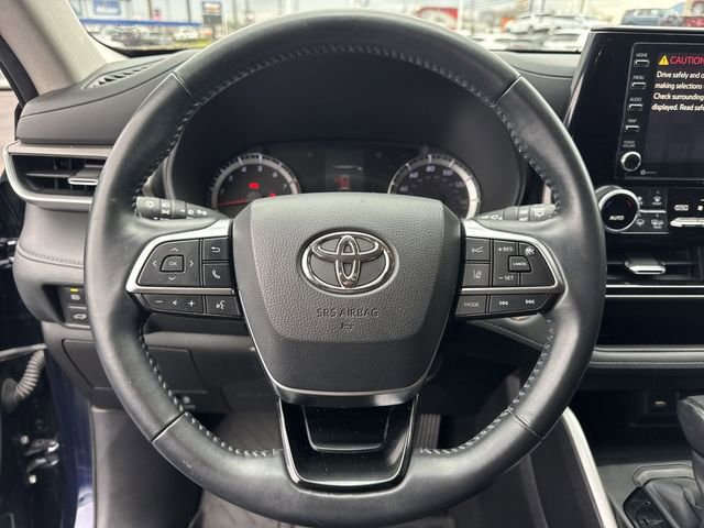Used 2020 Toyota Highlander LE image 17