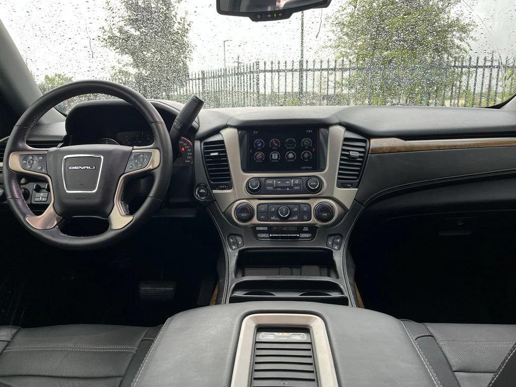 Used 2016 GMC Yukon Denali w/ Open Road Package AWD/4WD image 12
