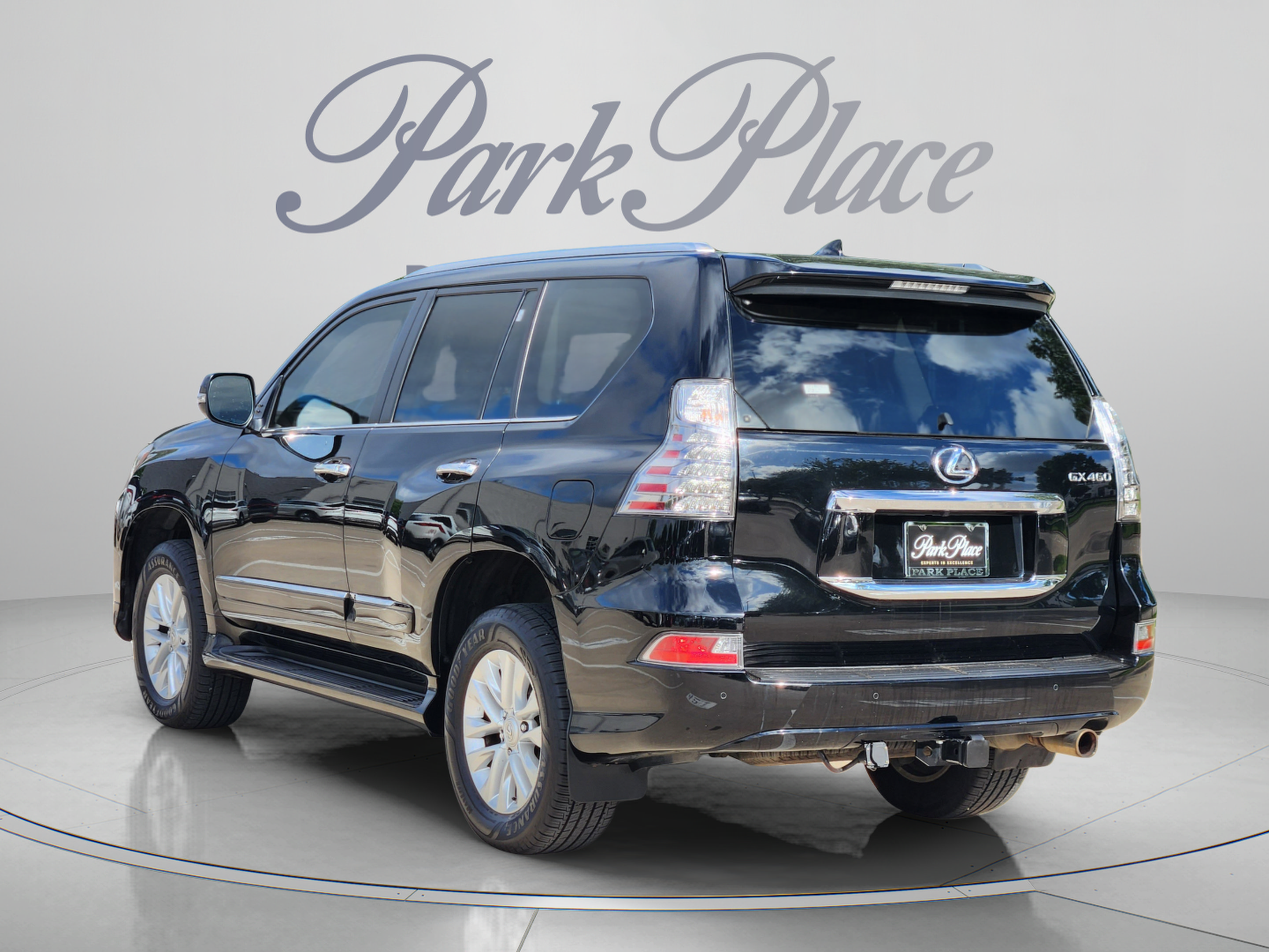 Used 2017 Lexus GX 460 Premium AWD/4WD image 3