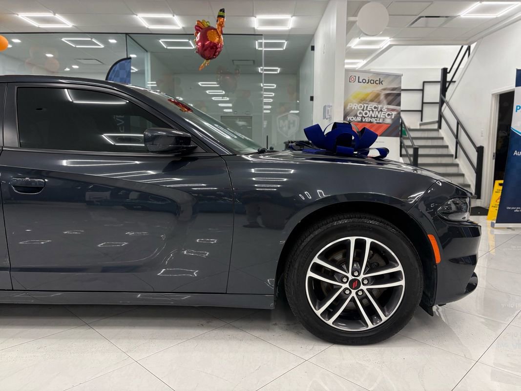 Used 2019 Dodge Charger SXT w/ Plus Group image 9