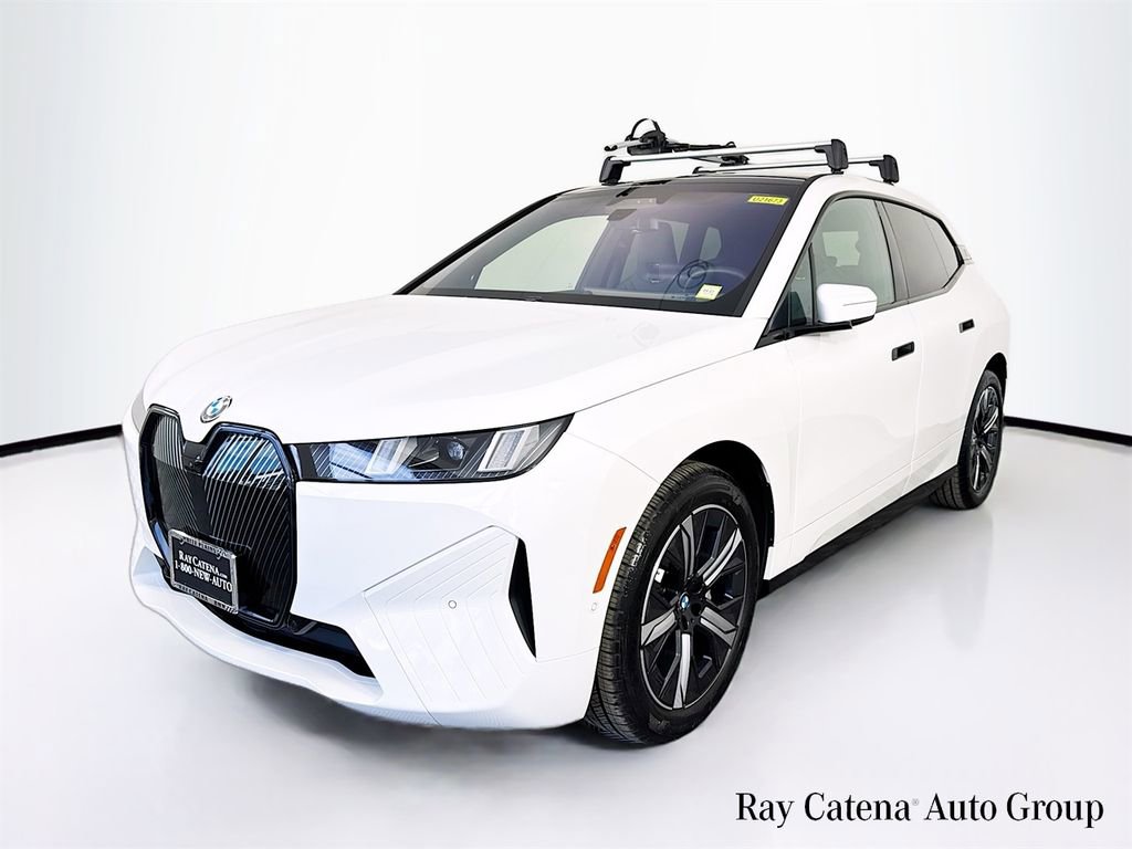 Used 2026 BMW iX xDrive45 image 3