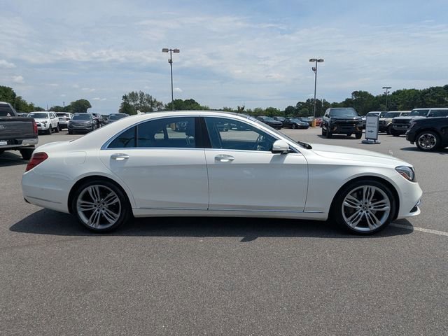Used 2019 Mercedes-Benz S 560 Sedan image 2