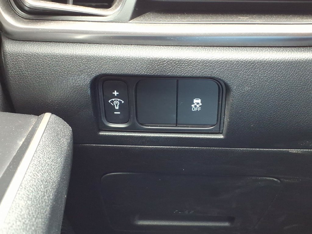 Used 2025 Kia Sorento S AWD/4WD image 21
