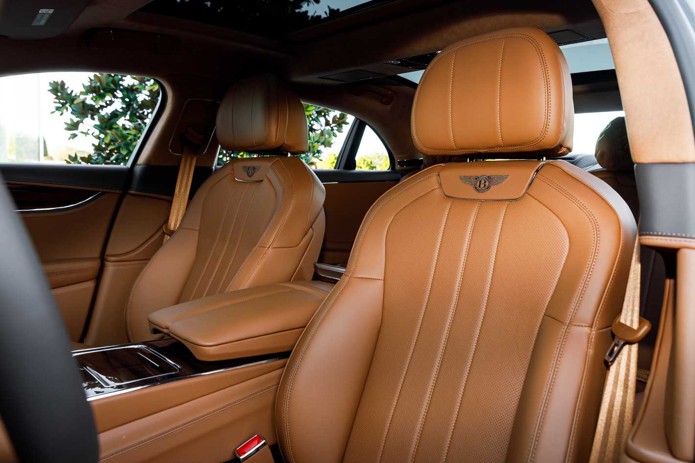 New 2026 Bentley Flying Spur Plug-In Hybrid image 28