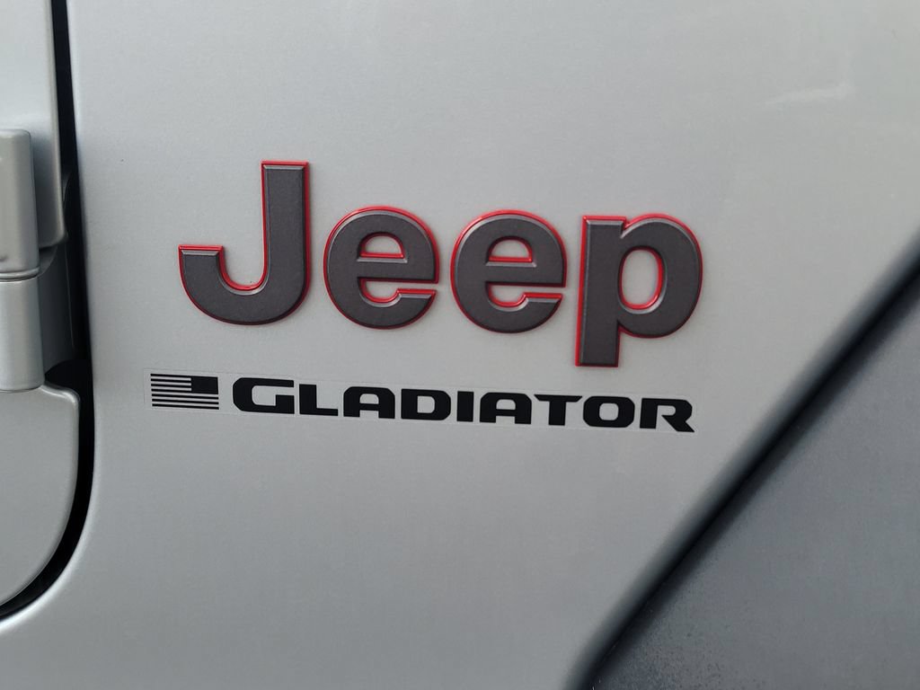 Used 2023 Jeep Gladiator Rubicon AWD/4WD image 8