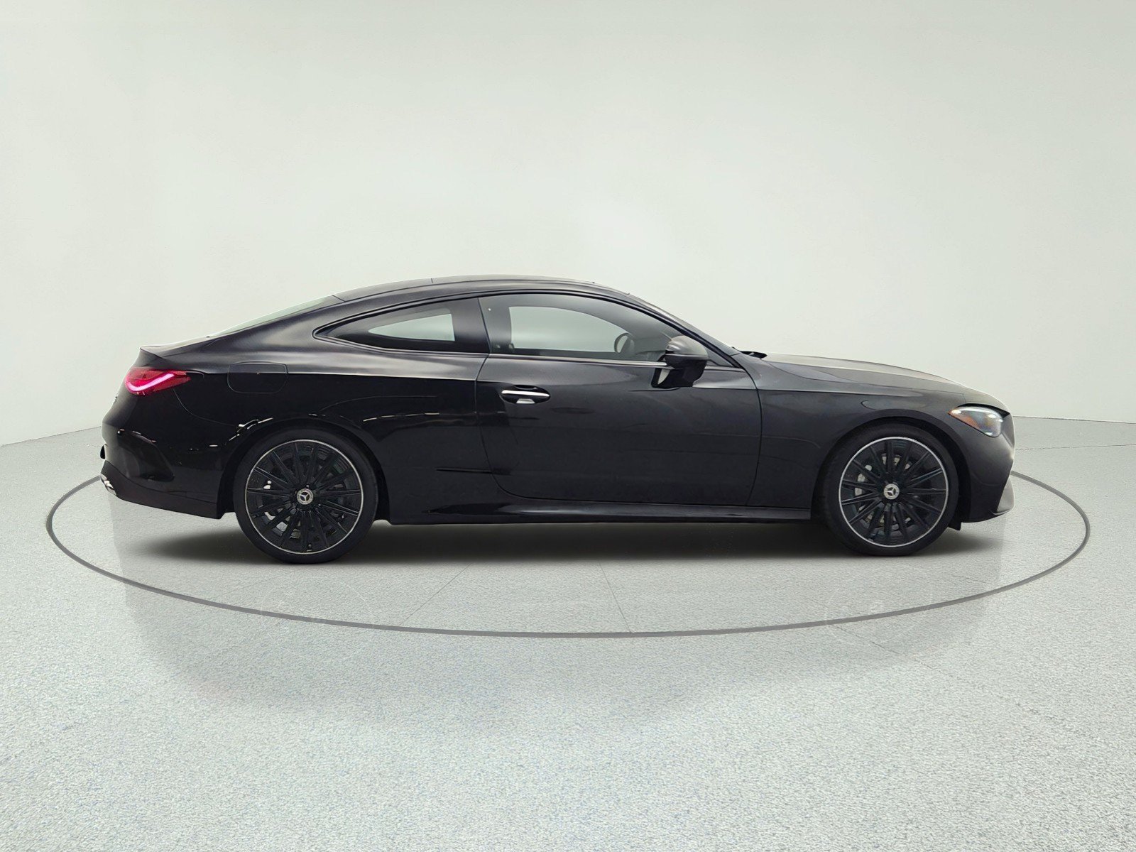 New 2026 Mercedes-Benz CLE 450 4MATIC Coupe image 4