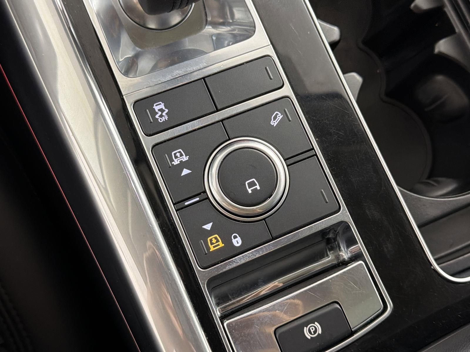 Used 2022 Land Rover Range Rover Sport HSE Silver Edition image 19