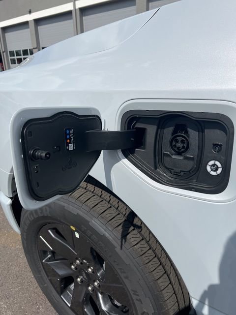 New 2025 Ford F150 Lightning Lariat image 13