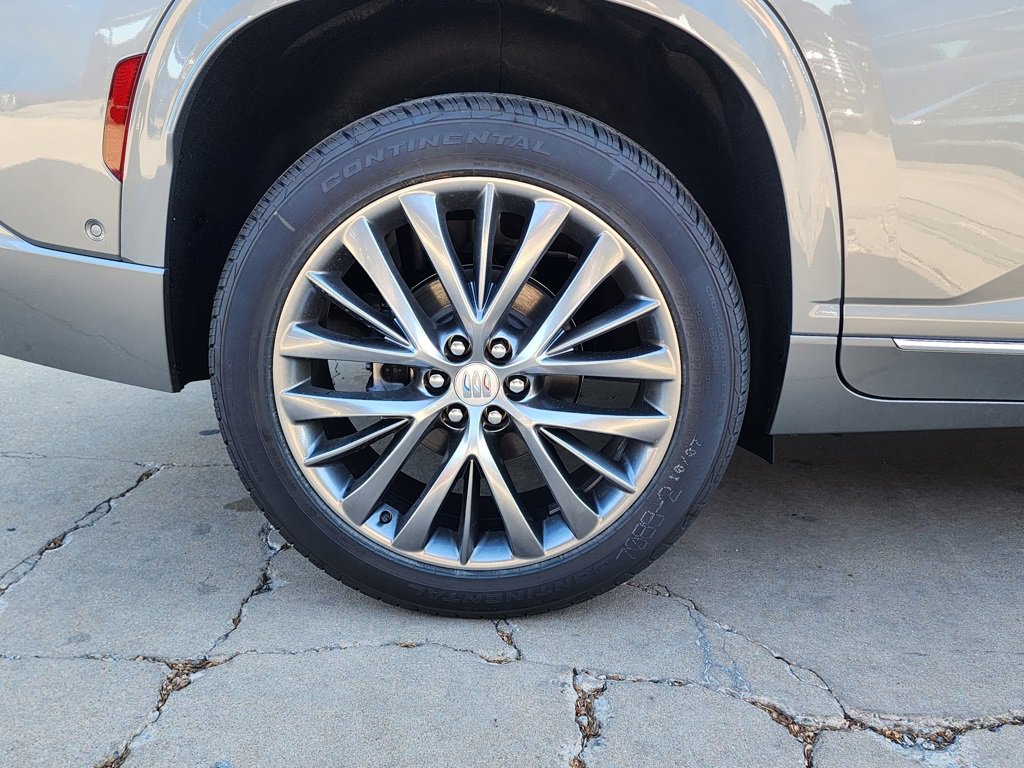 New 2026 Buick Enclave Avenir w/ Super Cruise Package image 57