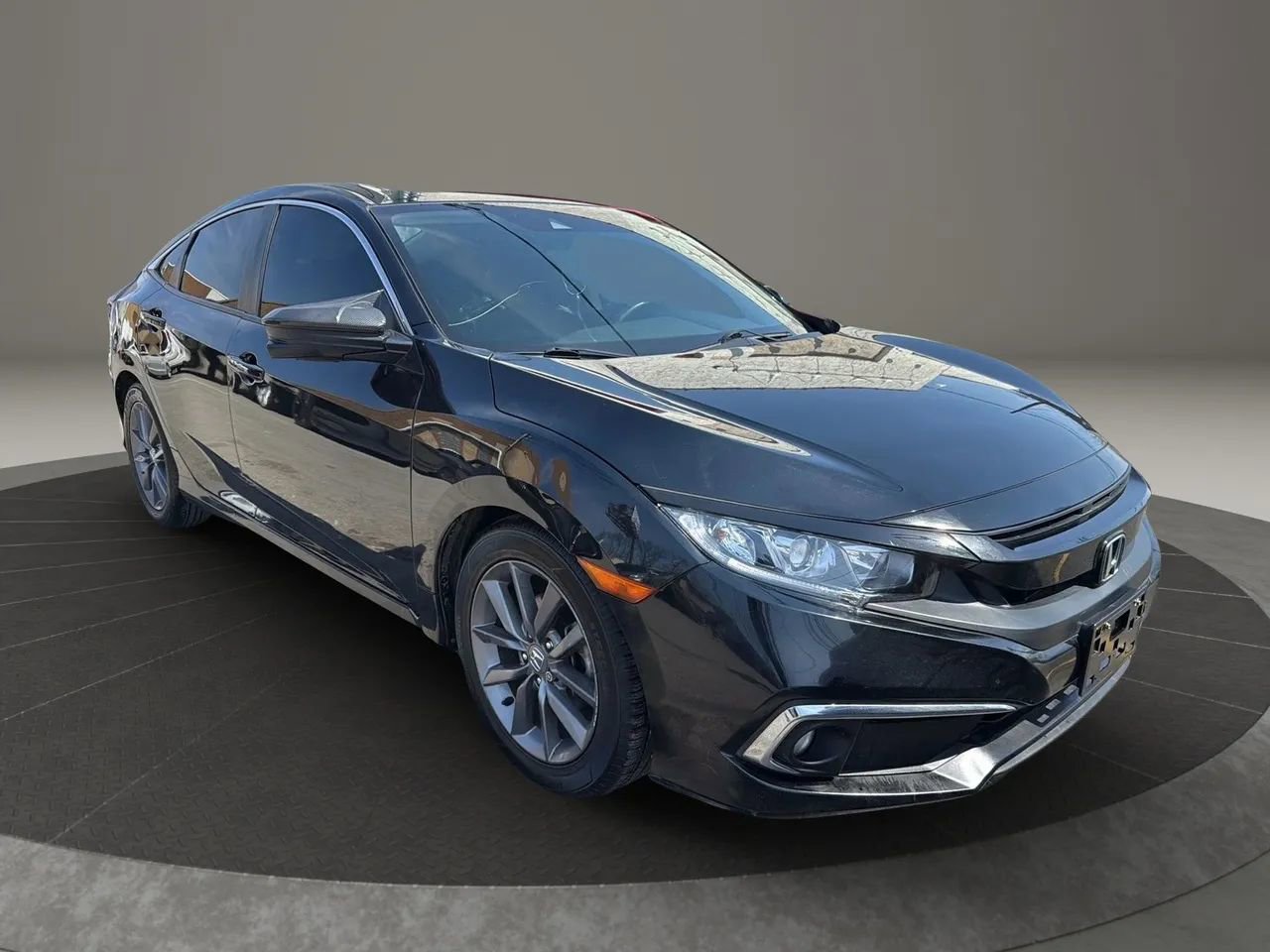 Used 2019 Honda Civic EX-L image 3