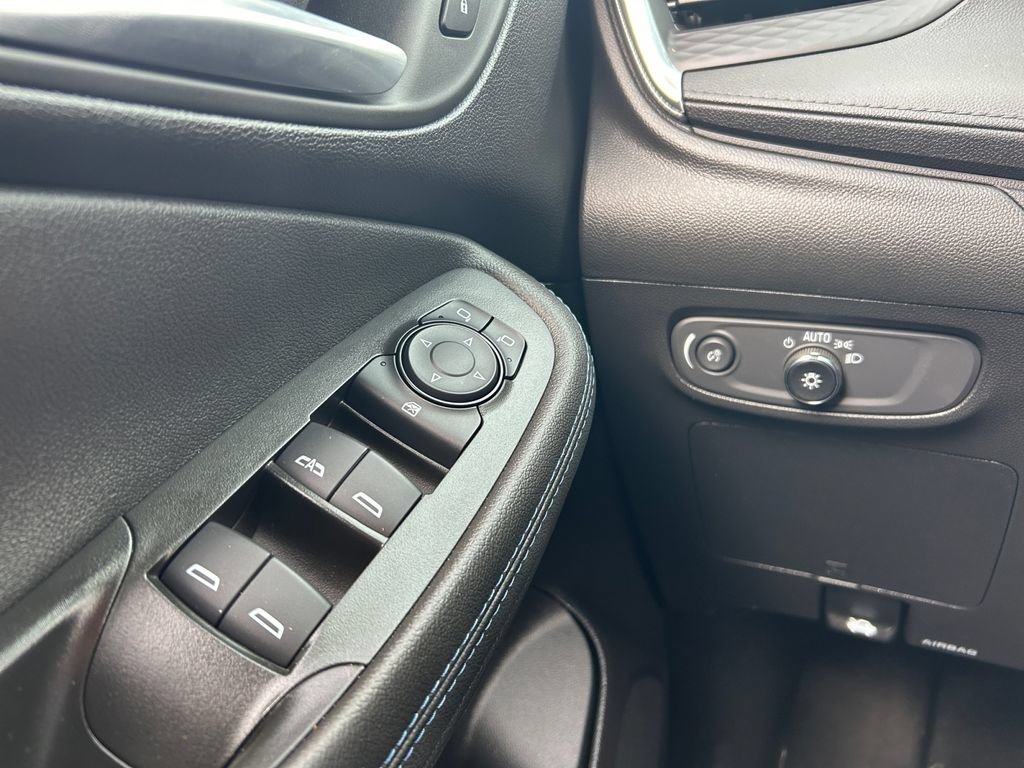 Used 2026 Buick Encore GX Sport Touring AWD/4WD image 32