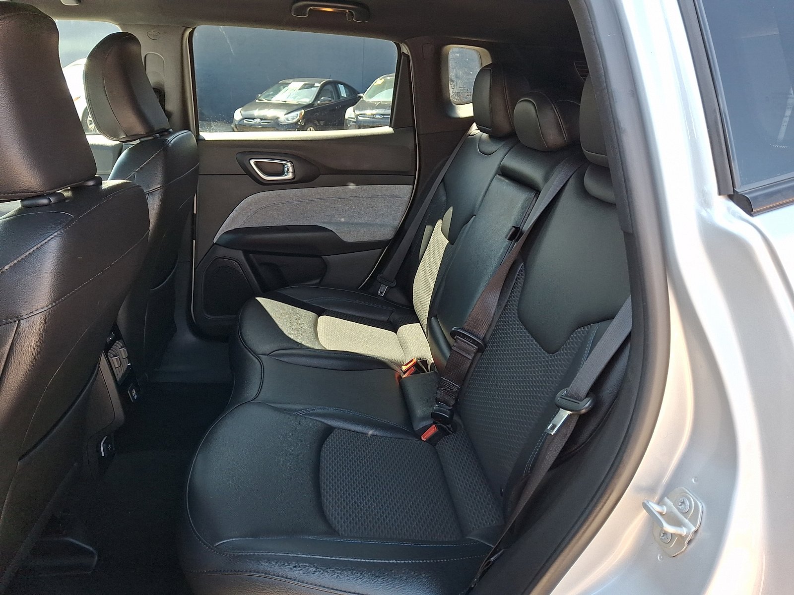 Used 2024 Jeep Compass Latitude AWD/4WD image 10