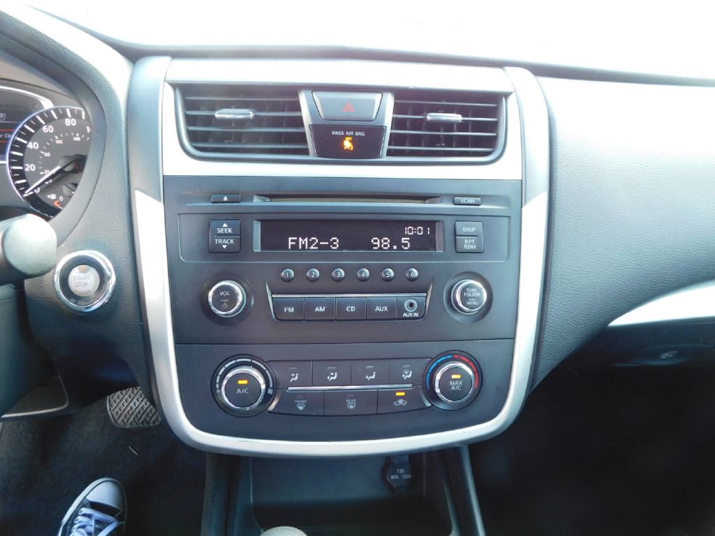 Used 2017 Nissan Altima 2.5 FWD image 25