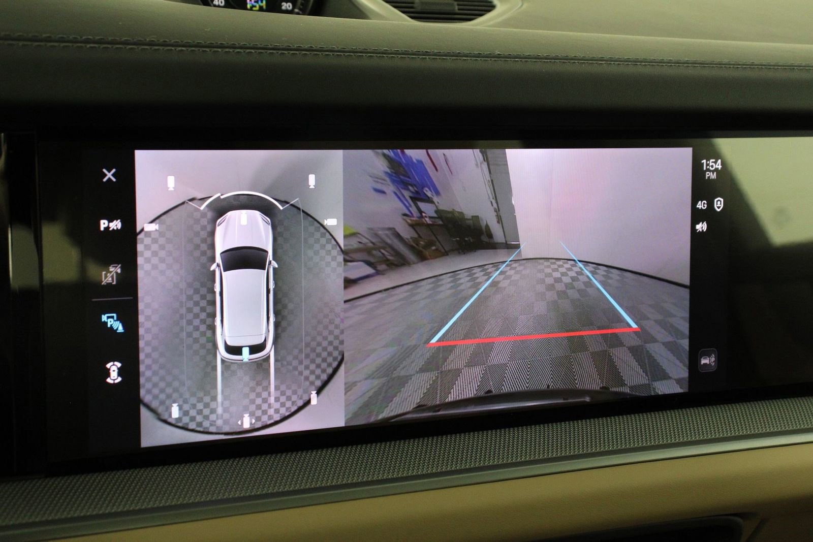 Certified 2025 Porsche Cayenne S image 17